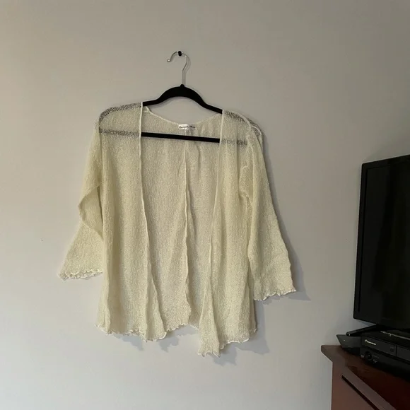 Ivory shrug - Picture 1 of 5